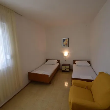 Apartment Spacious With Terrace 200 M Distant From The *